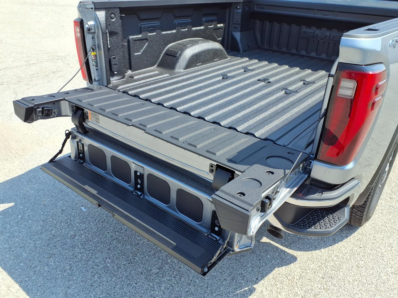 New 2026 Sterling Metallic GMC SLT image 21