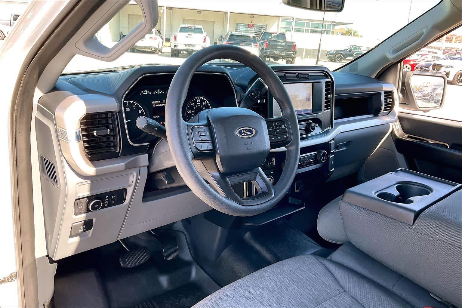 Used 2022 Oxford White Ford XL image 39