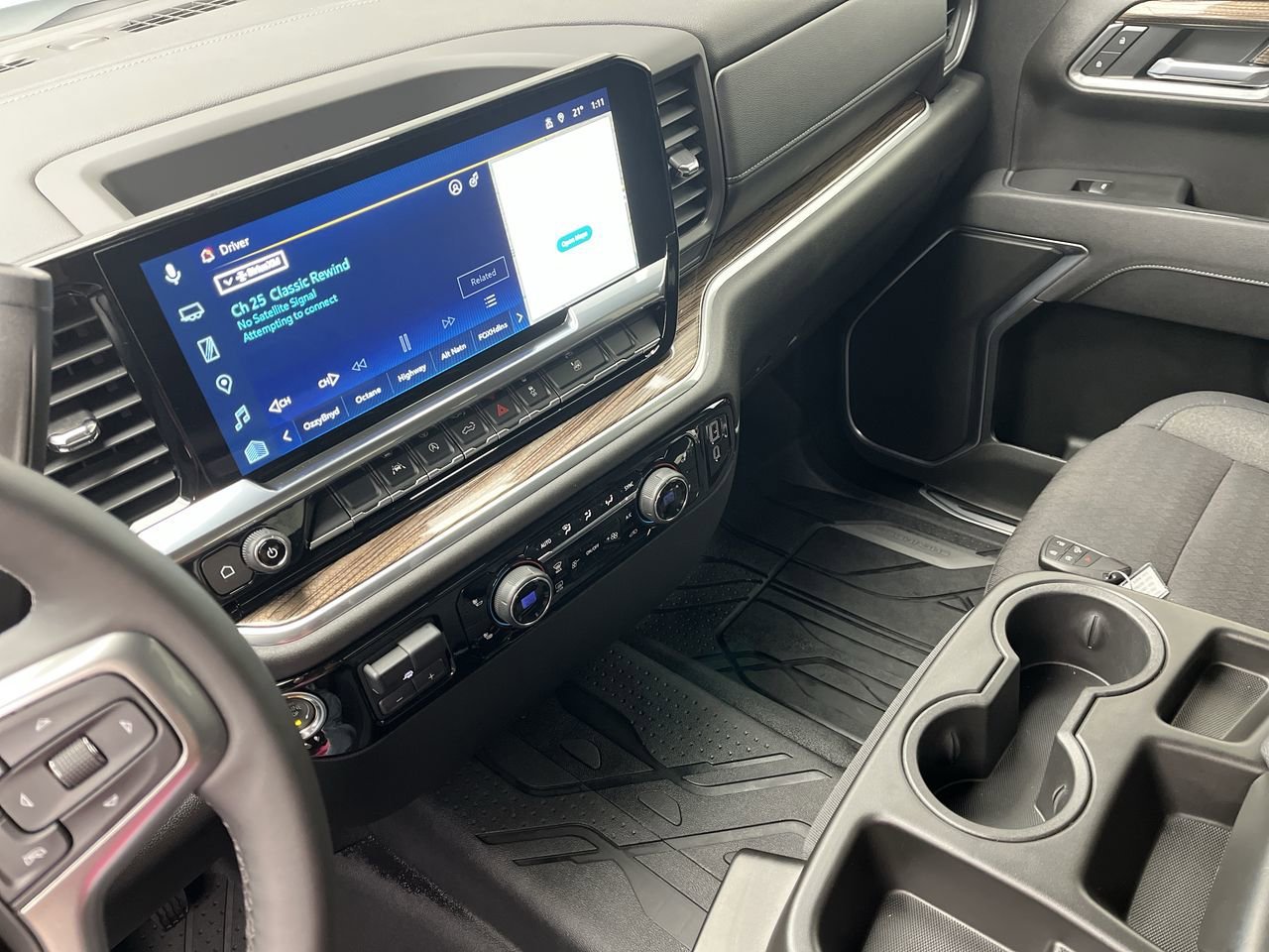 2026 Chevrolet Silverado 1500 LT - Photo 17