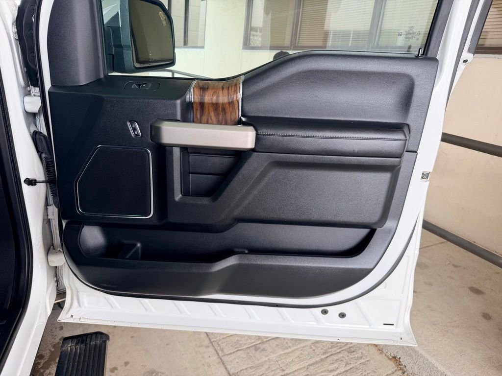 Used 2020 White Ford Lariat image 36