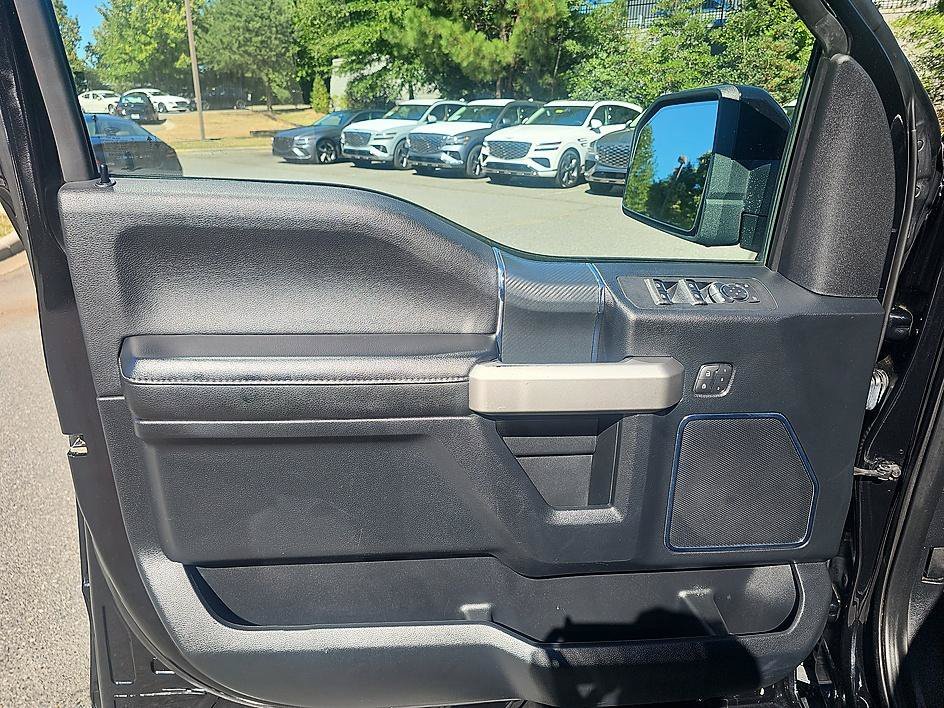 Used 2020 Agate Black Metallic Ford LARIAT image 10