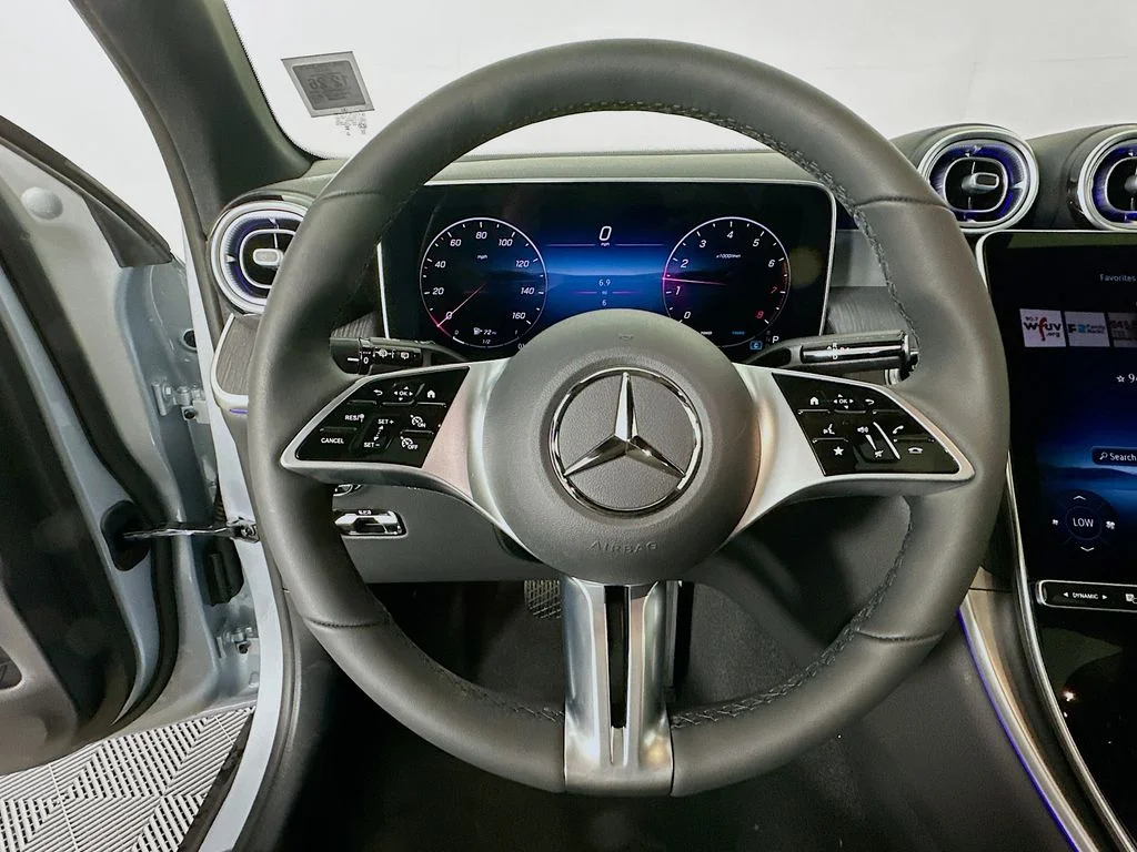 Used 2026 Gray Mercedes-Benz GLC 300 image 10