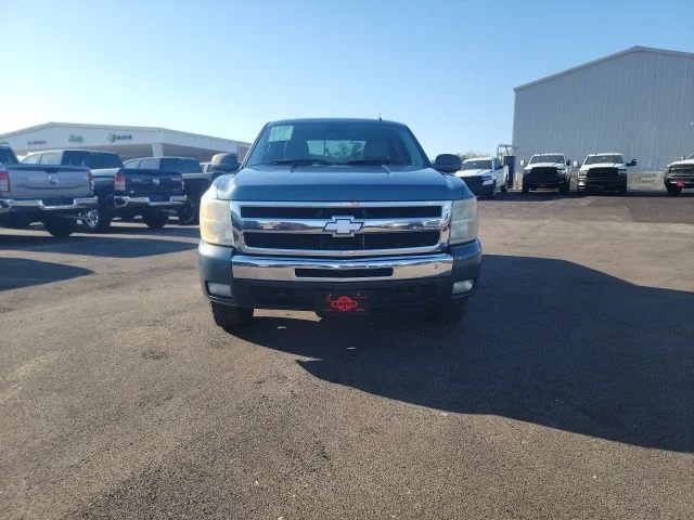 Used 2009 Blue Granite Metallic Chevrolet LT image 4