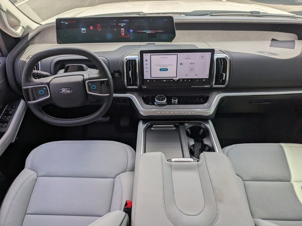 New 2026 Star White Metallic Tri-Coat Ford Platinum image 18