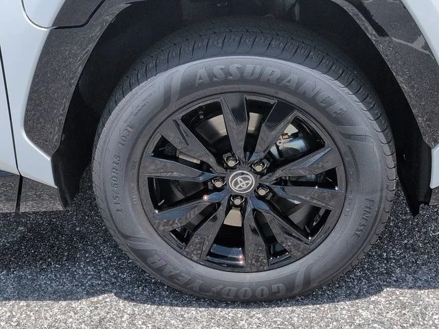 New 2026 Ice Cap Toyota SE image 11