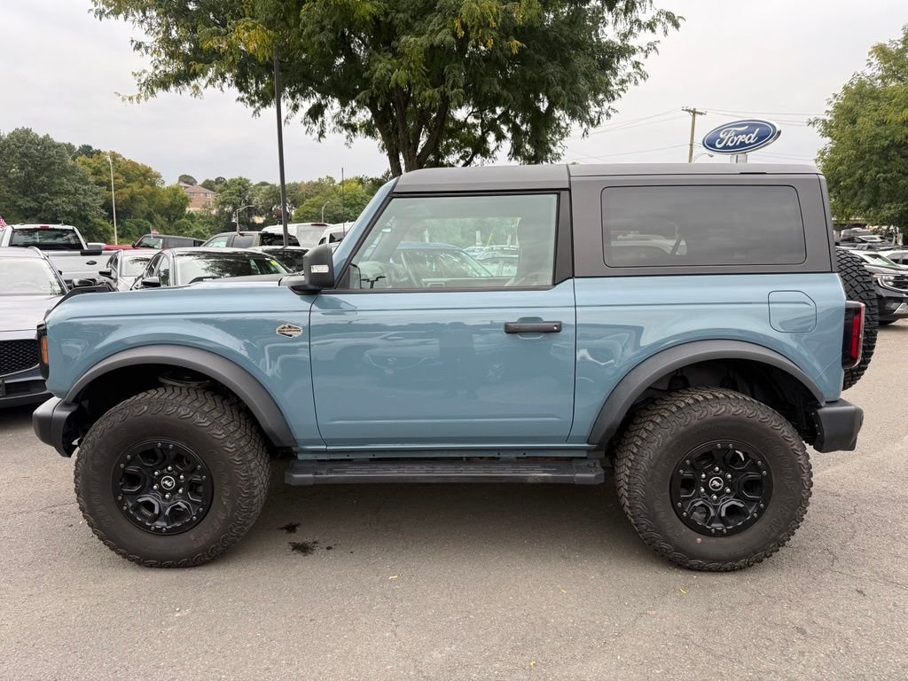Used 2023 Blue Ford Wildtrak image 11