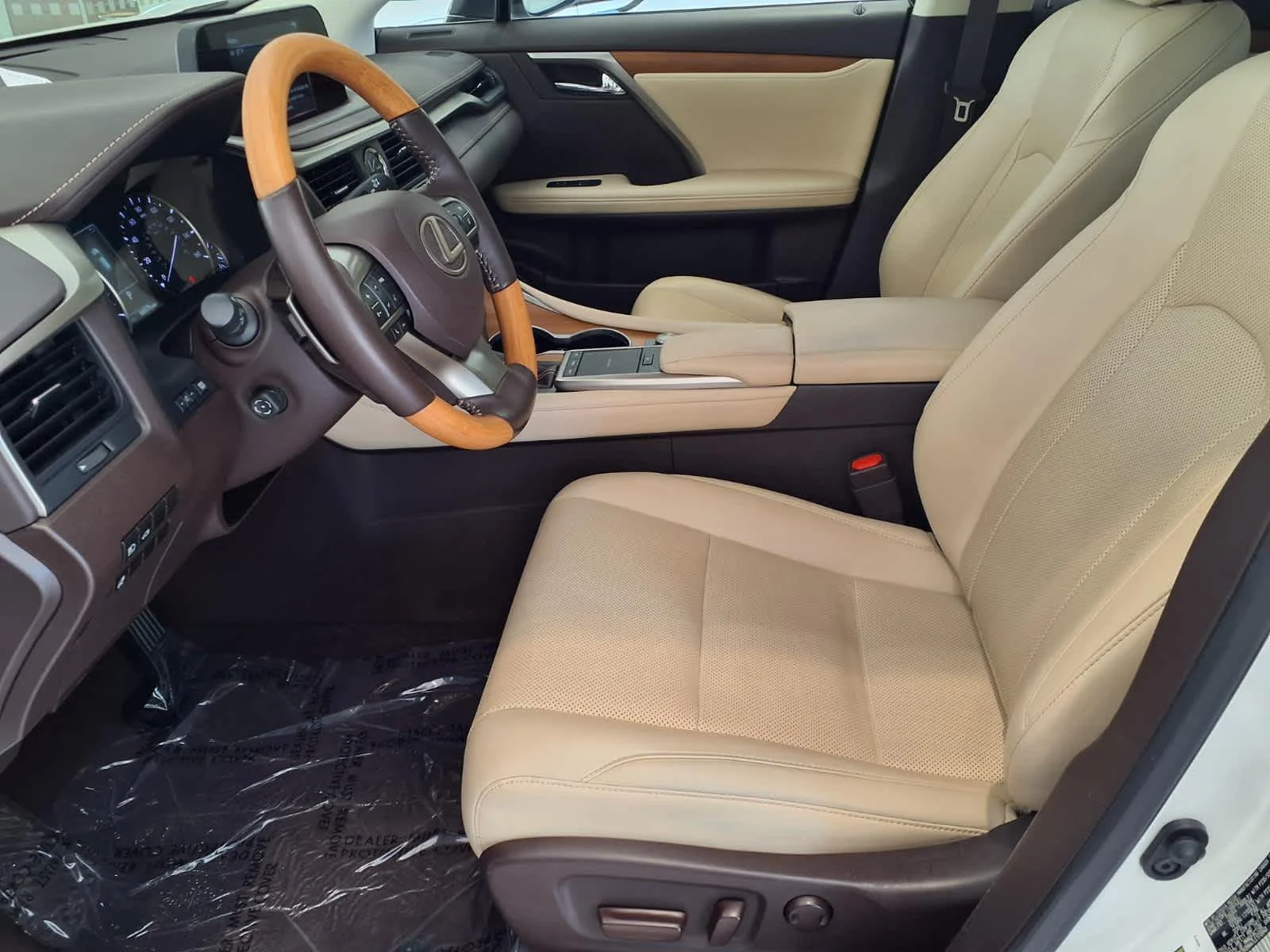 Used 2020 Eminent White Pearl Lexus  image 13
