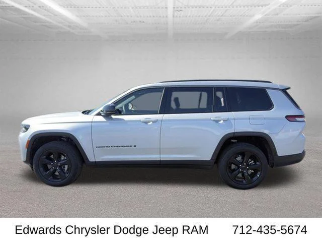 New 2026 Silver Zynith Jeep Limited image 4