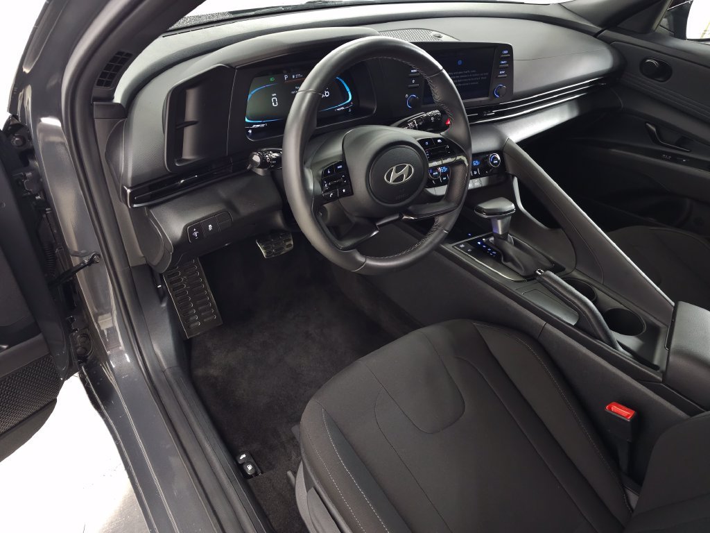 Certified Used 2025 Ecotronic Gray Hyundai SEL Sport image 15