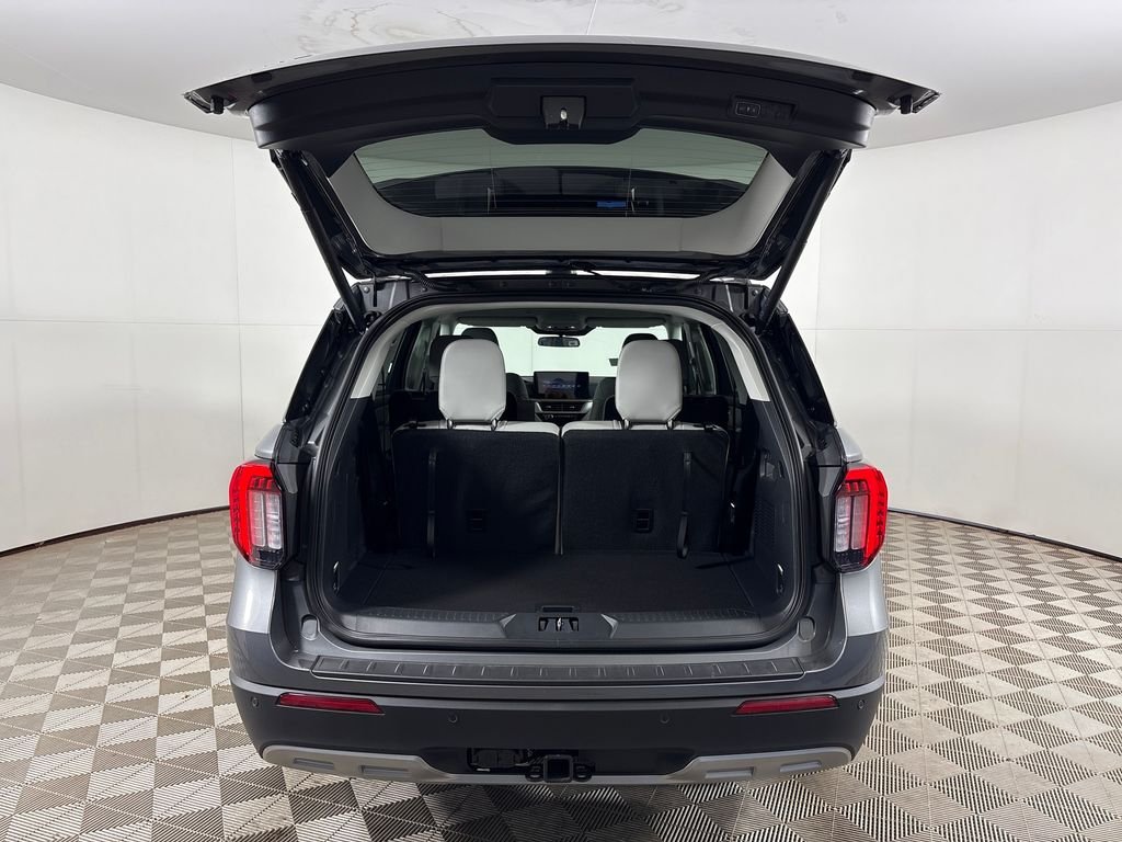 New 2026 Gray Ford Active image 31