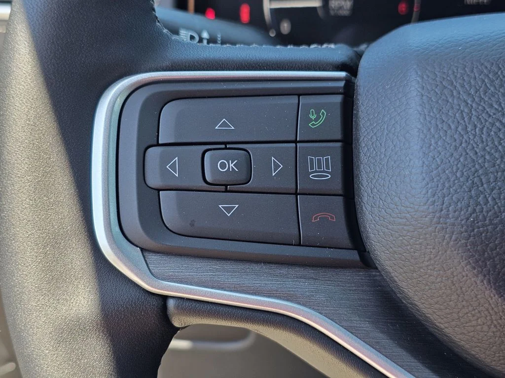 New 2026 High Gloss Black Exterior Paint Jeep Limited Reserve image 22