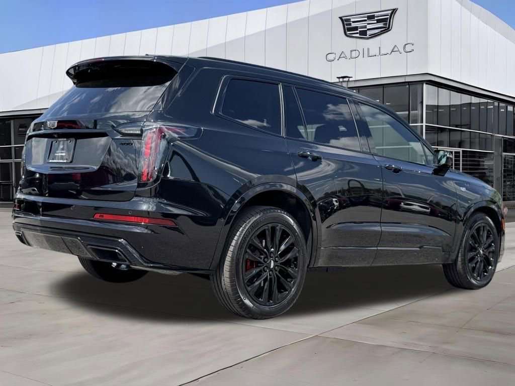 View vehicle photo 7