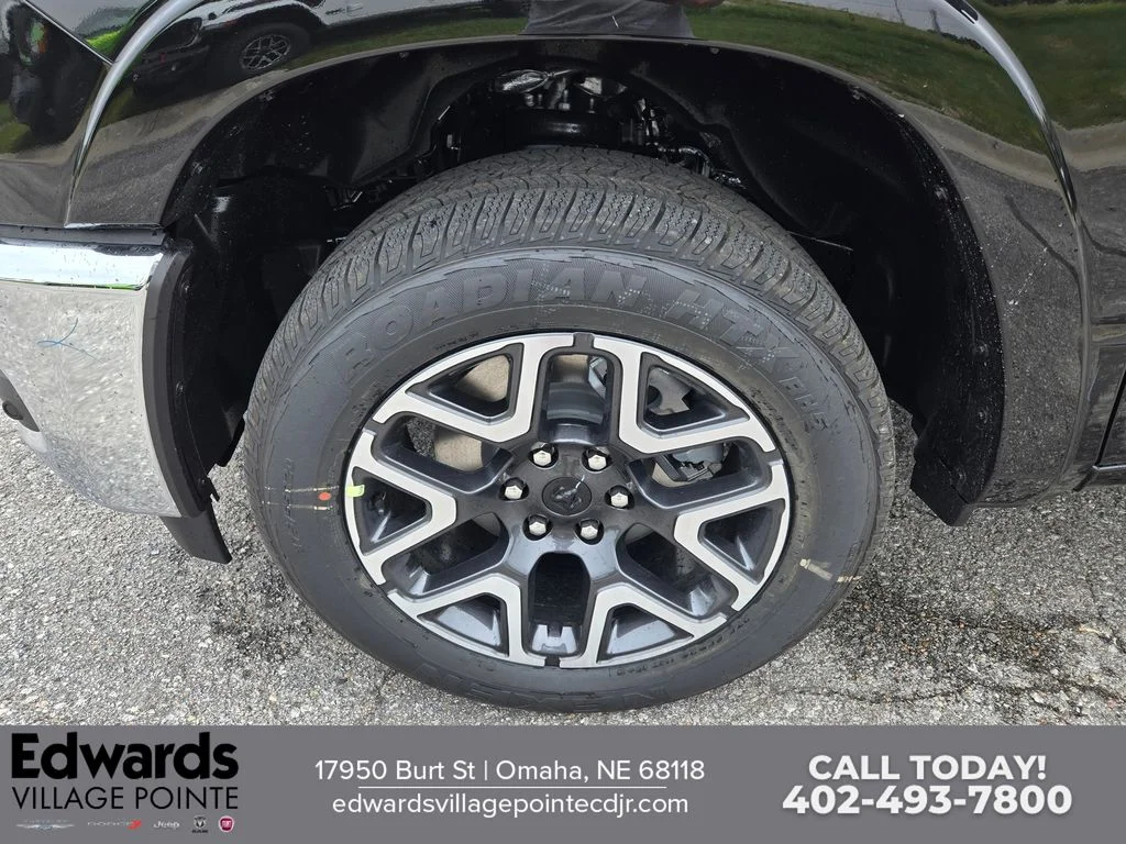 New 2026 Diamond Black Crystal Pearl-Coat Exterior Paint RAM Laramie image 8