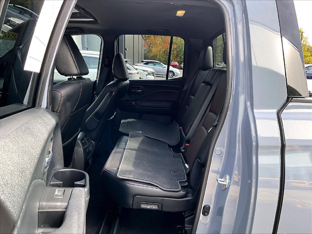 Used 2023 Gray Honda Black Edition image 17