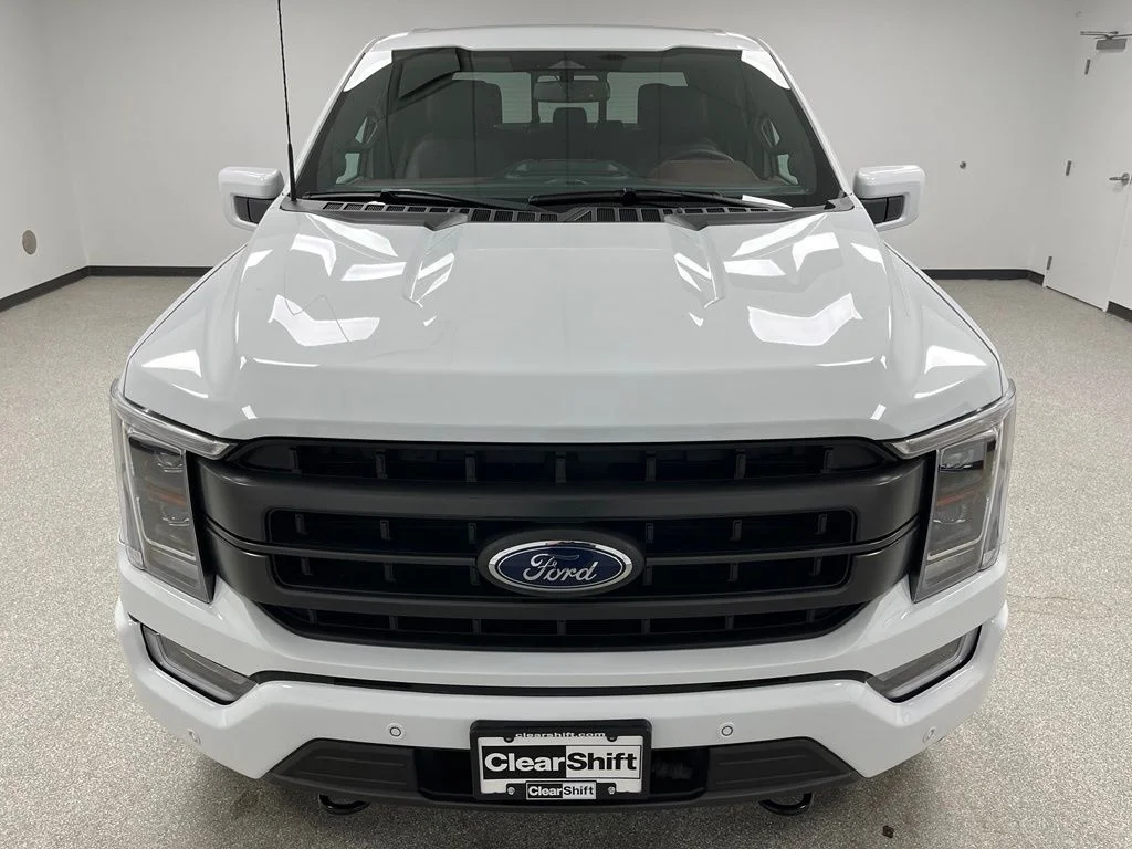 Used 2023 White Ford Lariat image 3