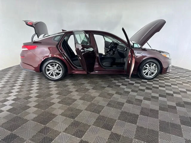 Used 2019 Purple Kia LX image 13