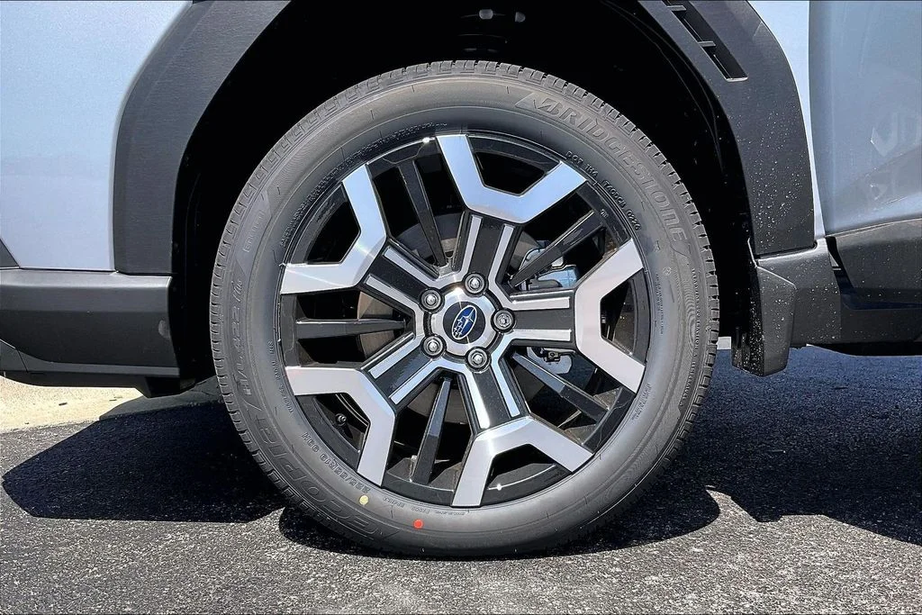 New 2026 ICE SILVER METALLIC Subaru Touring XT image 15