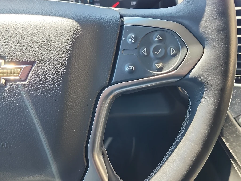 Used 2015 Summit White Chevrolet LTZ image 25