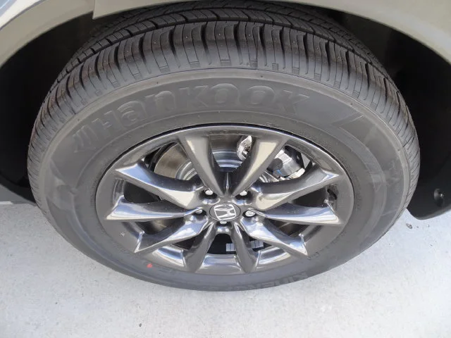 New 2026 Urban Gray Pearl Honda EX-L image 10