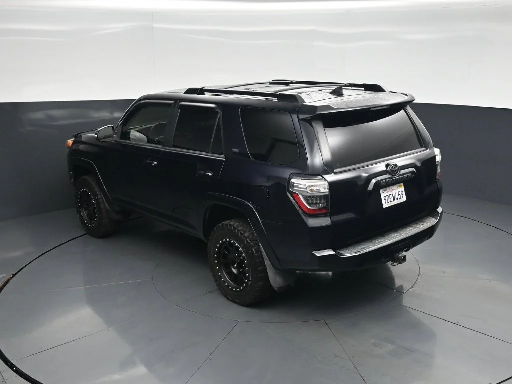 Used 2018 Black Toyota SR5 Premium image 41