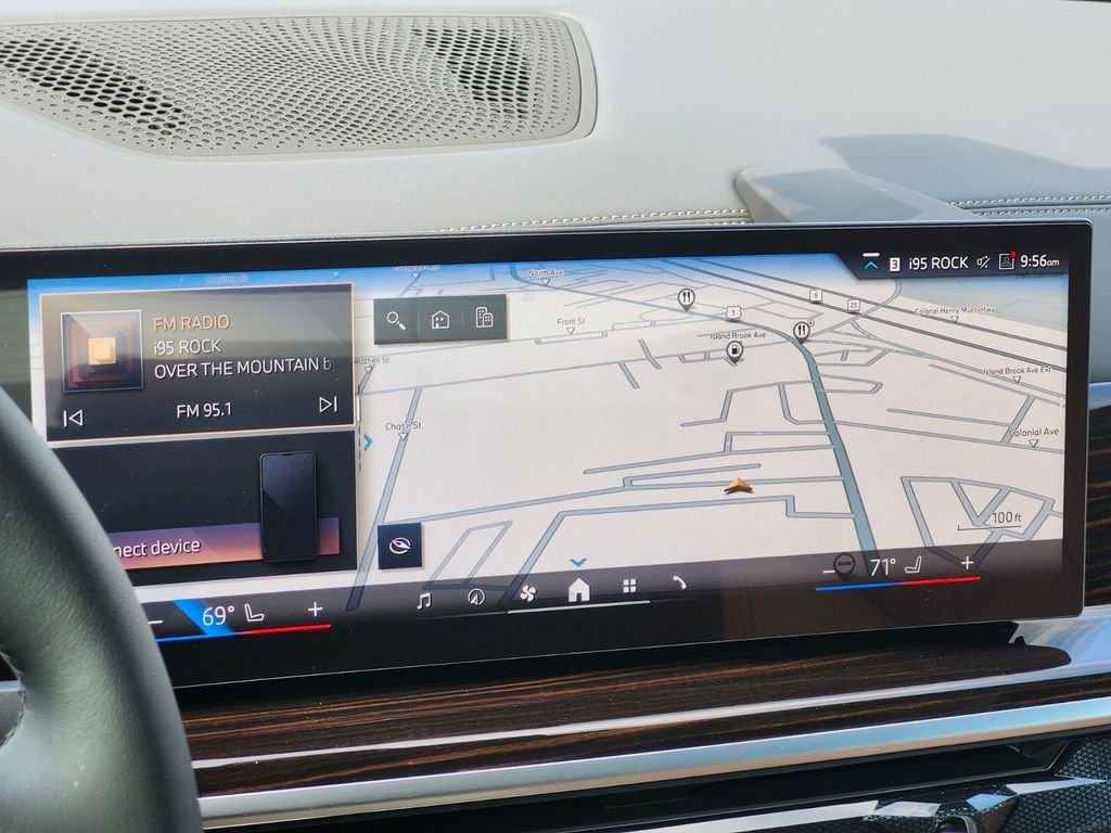 New 2026 White BMW xDrive40i image 20