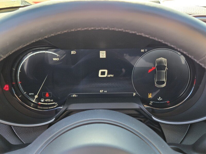 2025 Alfa Romeo Giulia Base - Photo 11