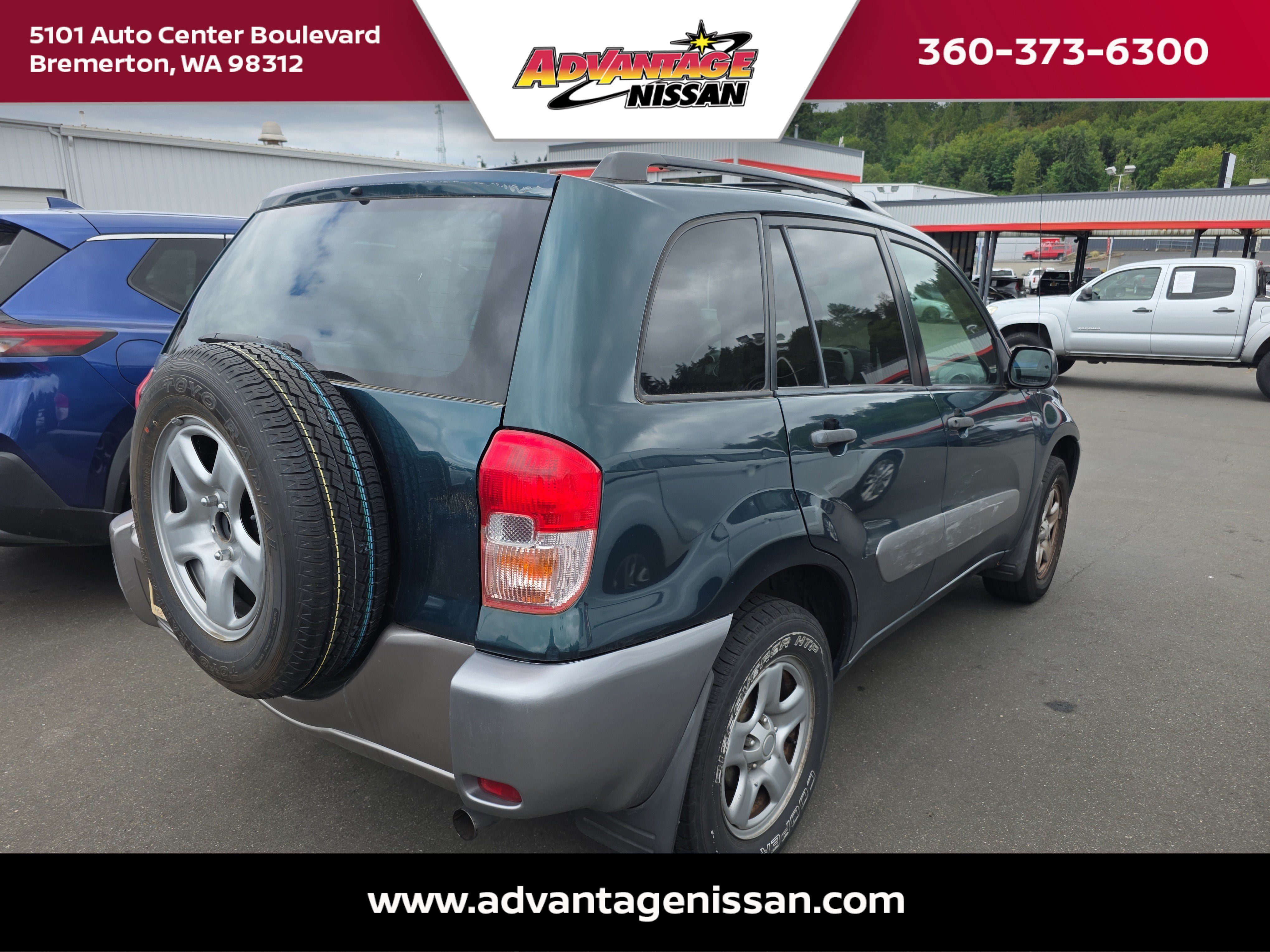 Used 2002 Green Toyota Base image 2