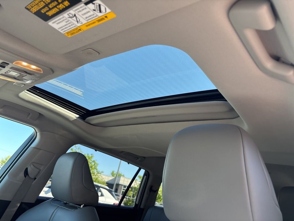 Used 2023 Silver Toyota XLE image 21