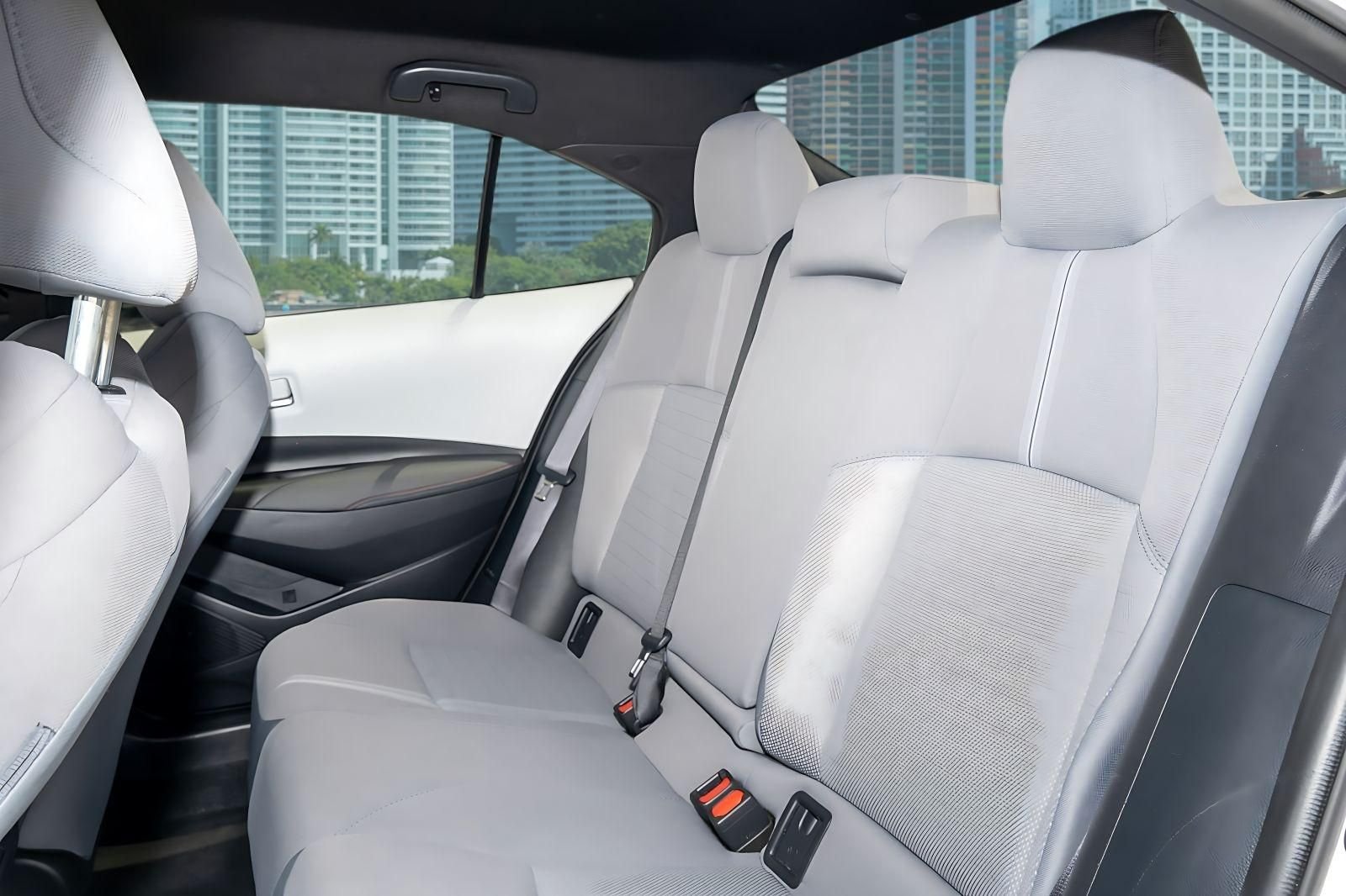 Used 2024 White Toyota SE image 18