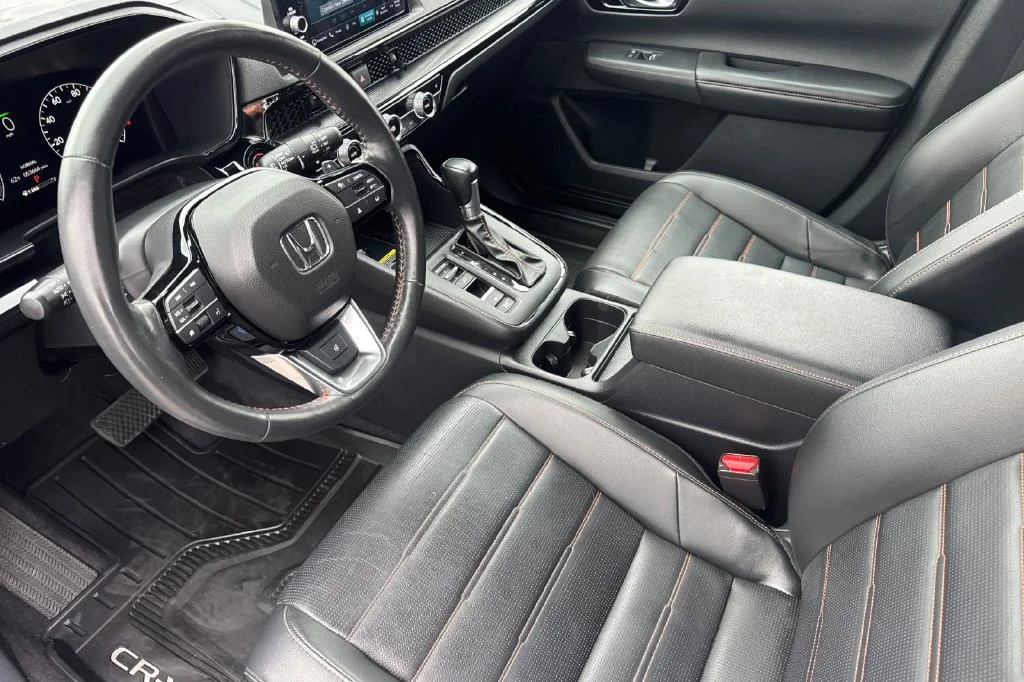 Used 2023 Platinum White Pearl Honda Sport Touring image 12