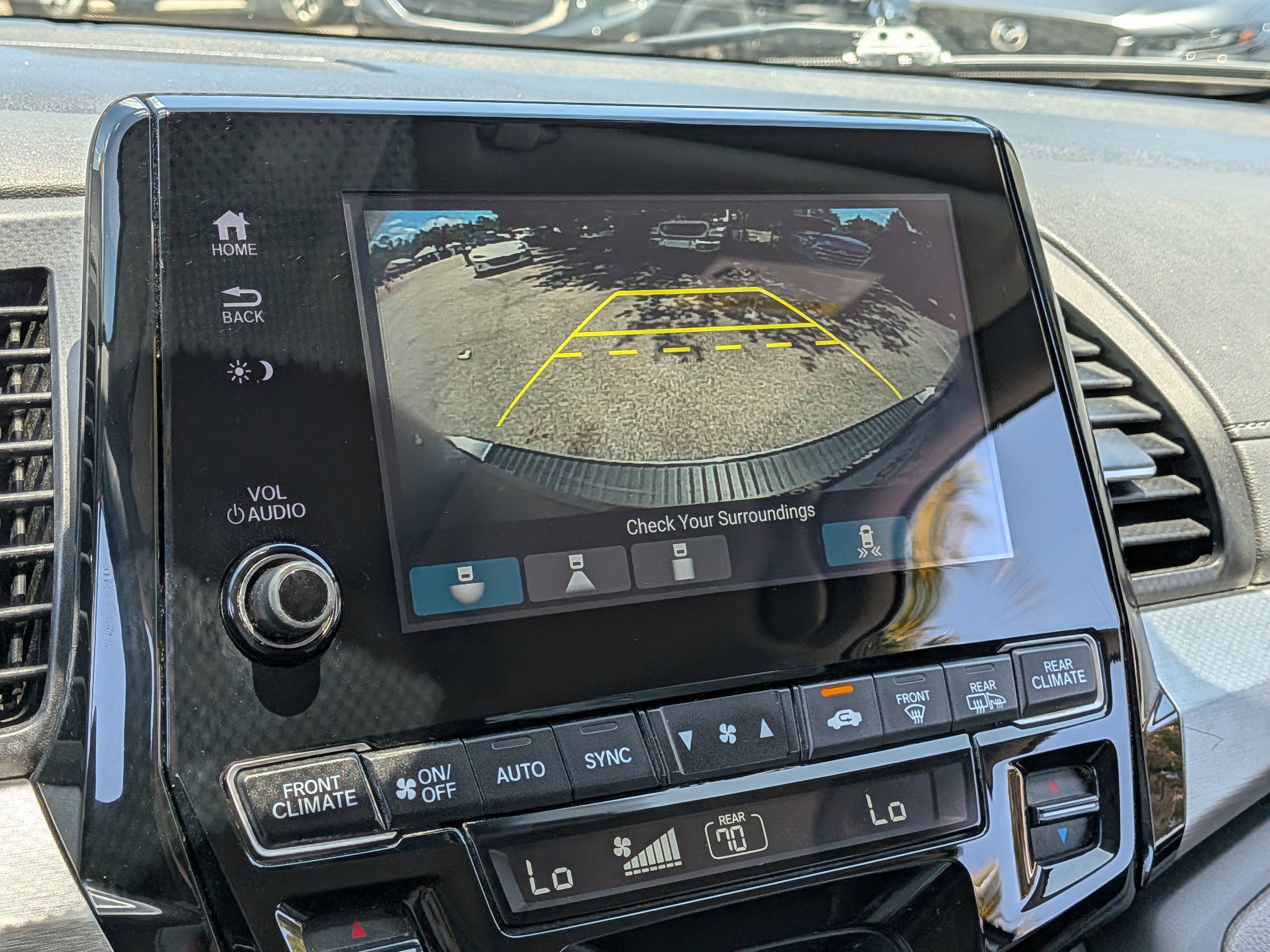 Used 2019 Lunar Silver Metallic Honda Touring image 35
