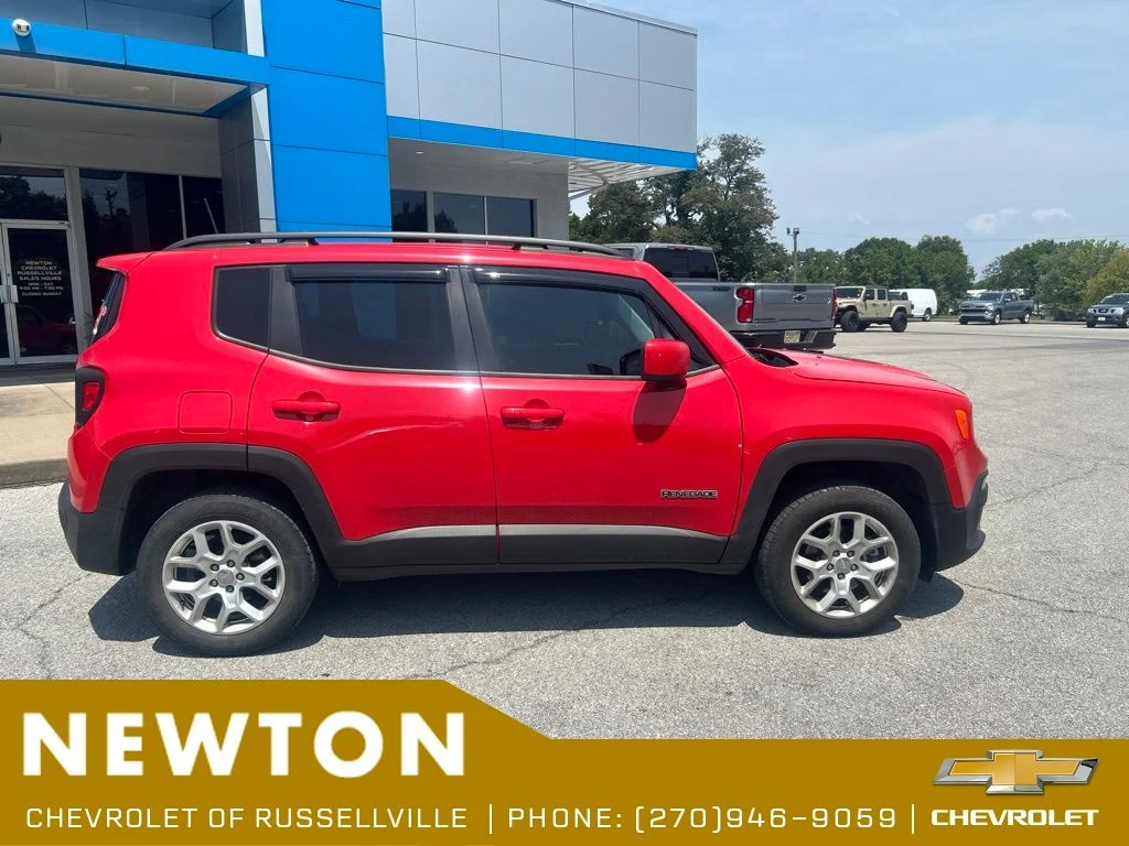 Used 2018 Colorado Red Jeep Latitude image 16