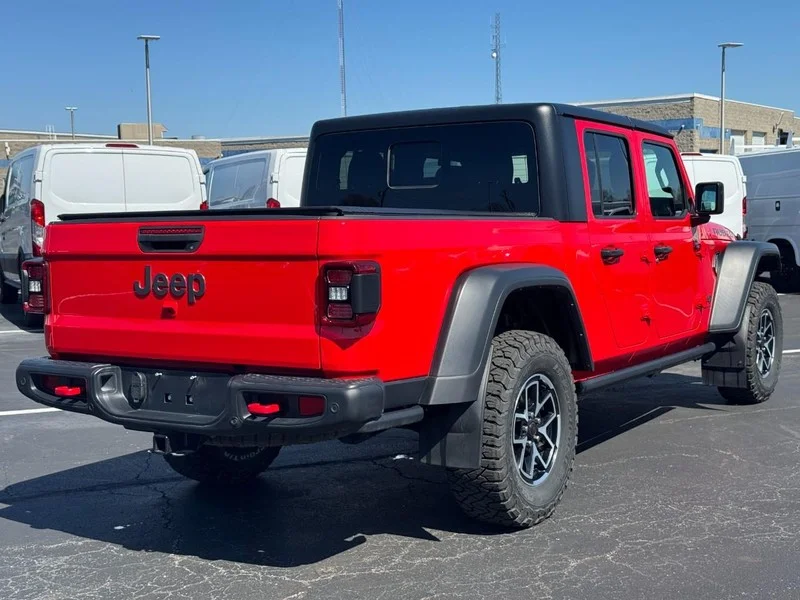 Used 2024 Firecracker Red Clearcoat Jeep Rubicon image 3
