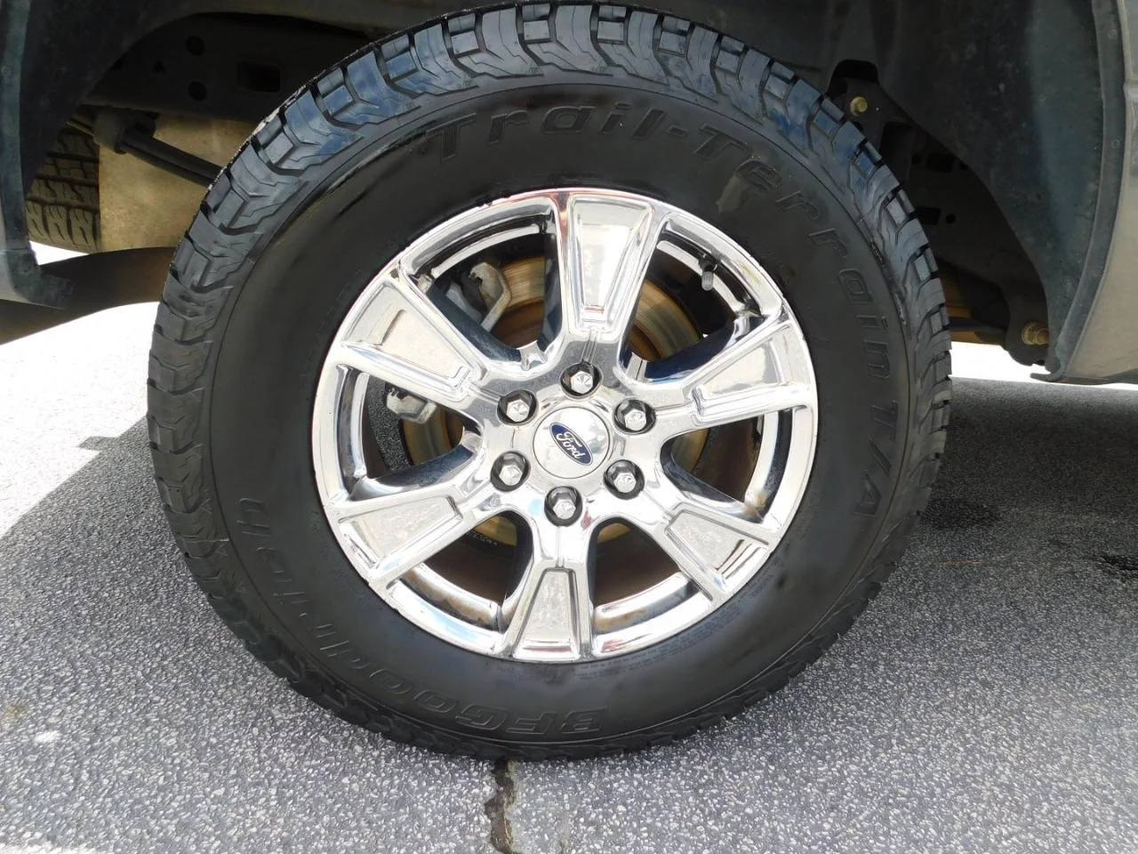 Used 2016 Magnetic Ford 4WD SuperCab 145 in XLT image 10