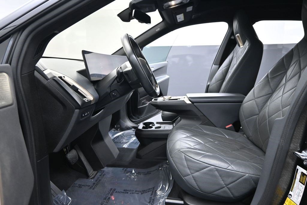 Used 2022 Gray BMW xDrive50 image 14