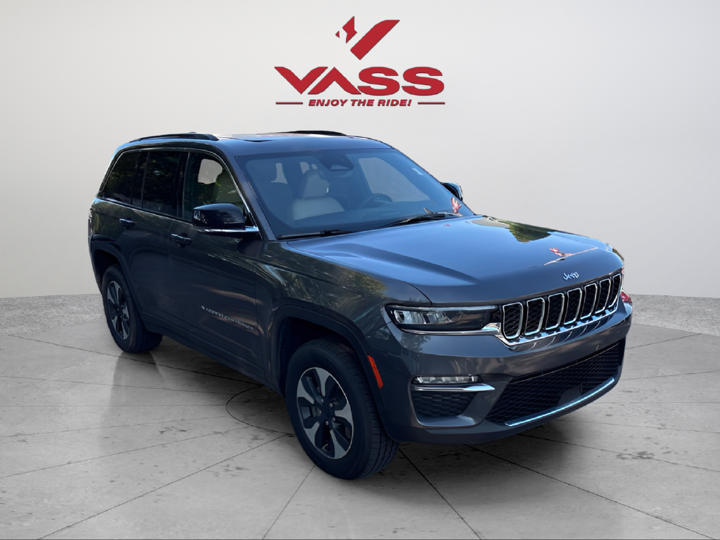 Certified Used 2024 Gray Jeep 4xe image 7