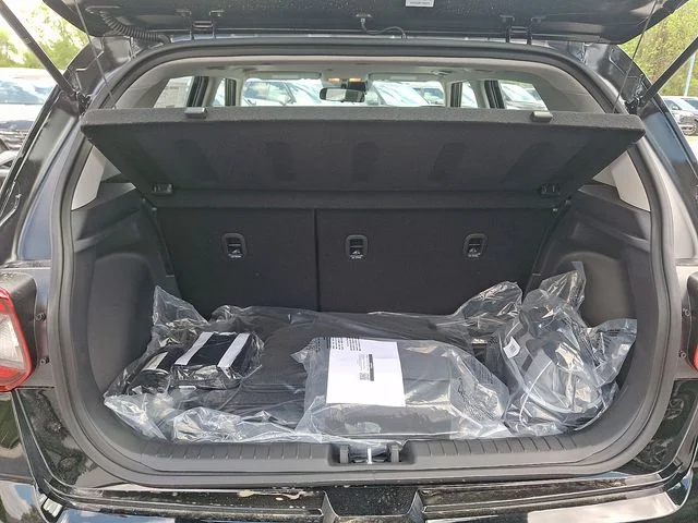 New 2026 Black Hyundai SEL image 20