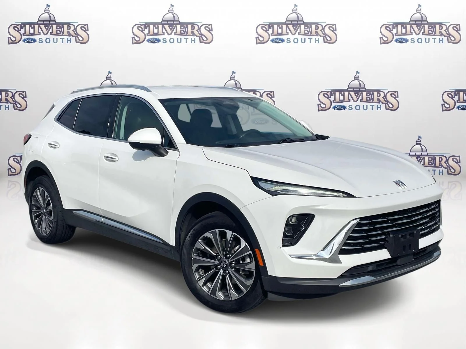 Used 2024 White Buick Preferred image 1