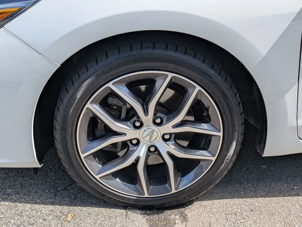 Used 2021  Acura Premium Package image 9