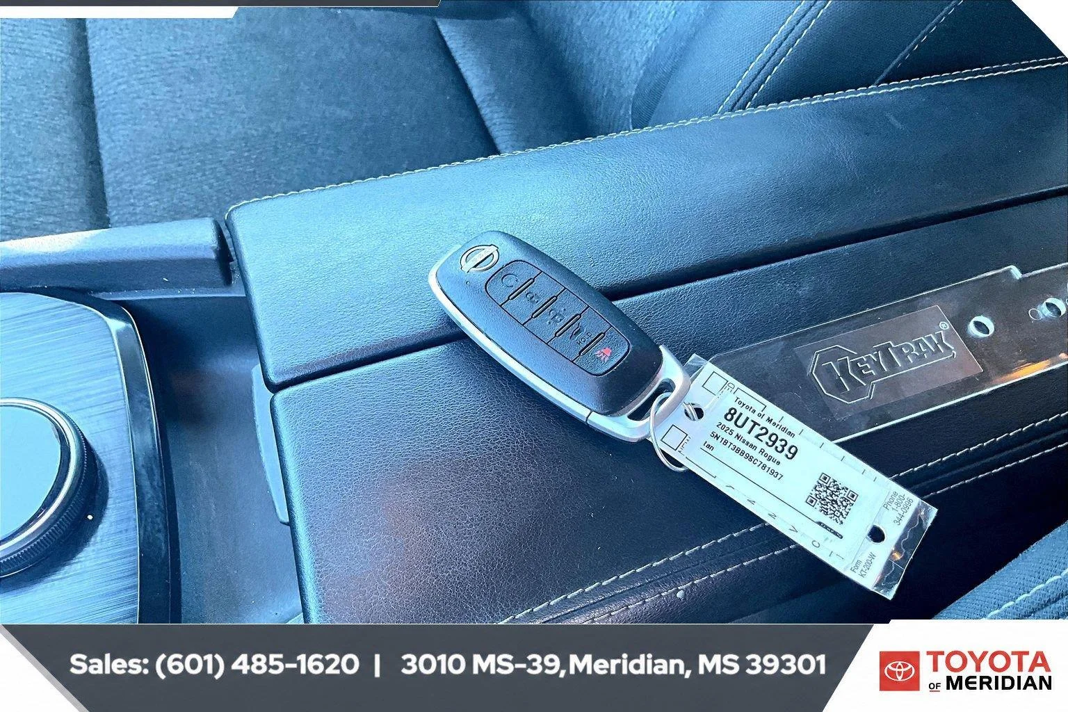 Used 2025 Baja Storm Metallic Nissan SV image 9