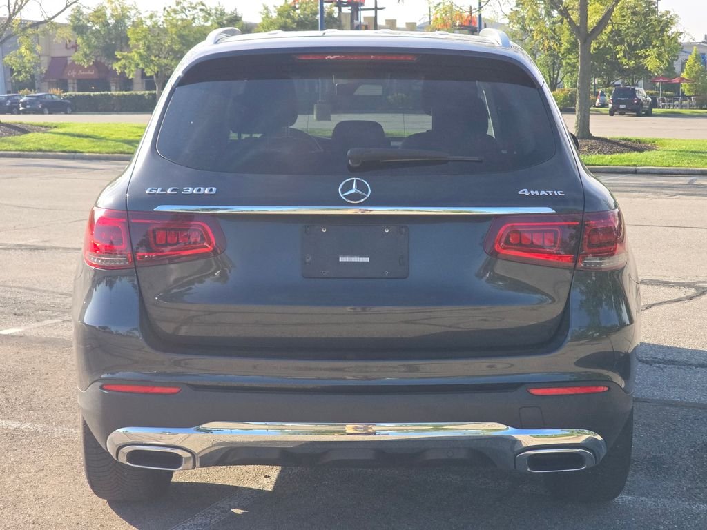 Used 2020 Graphite Gray Metallic Mercedes-Benz GLC 300 image 17