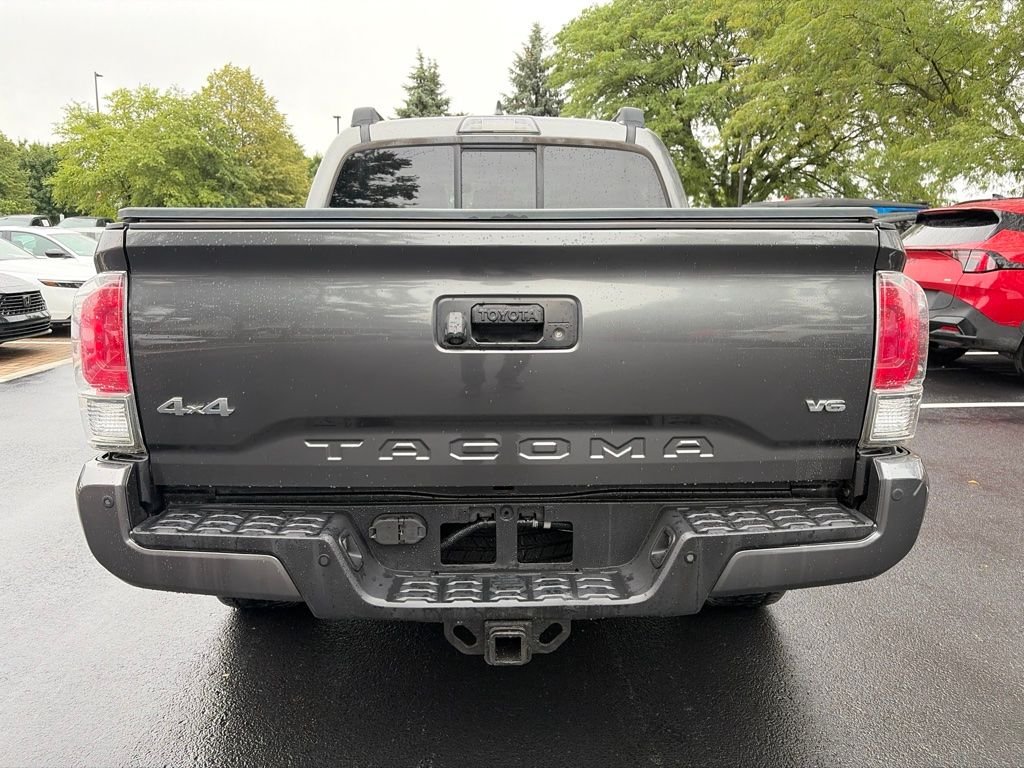 Used 2016 Magnetic Gray Metallic Toyota Limited image 8