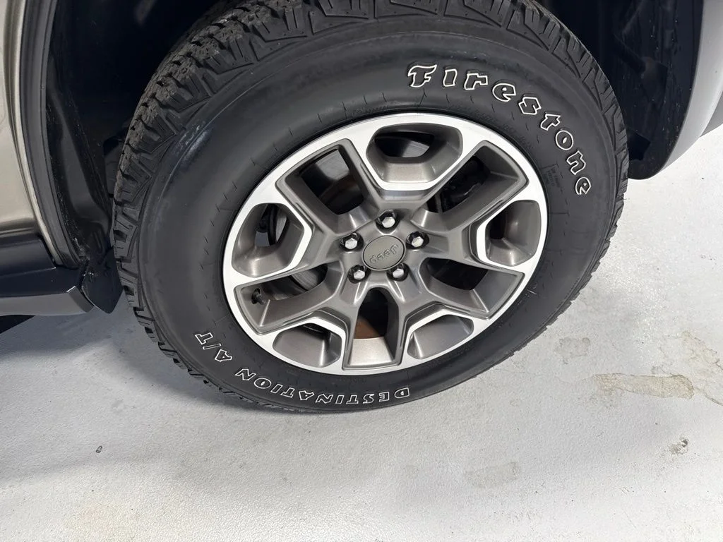 Used 2021 Beige Jeep Trailhawk image 16
