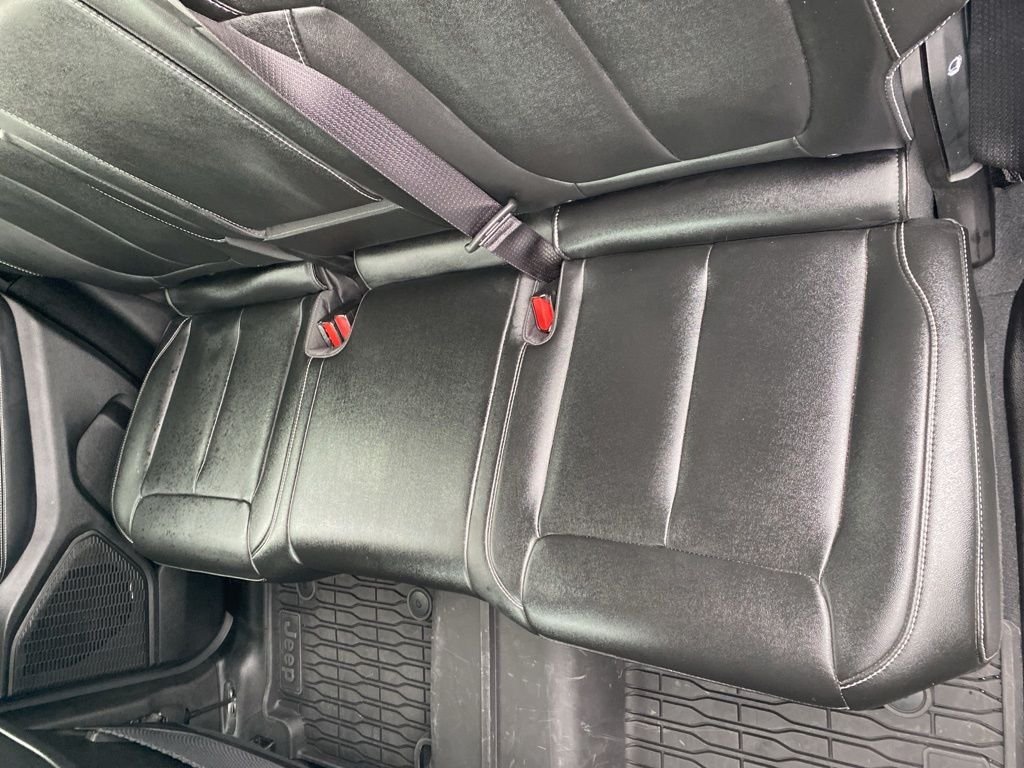 Used 2024 Gray Jeep Limited image 40