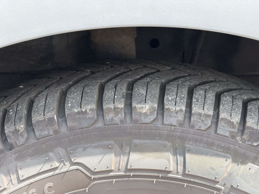 Used 2016 Ingot Silver Ford XLT image 11