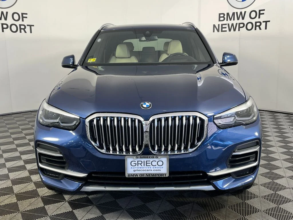 Used 2022 Blue BMW xDrive40i image 5