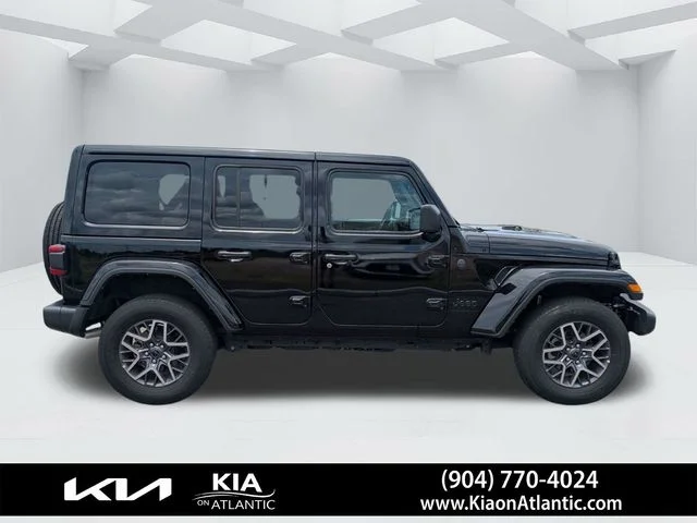 2025 Jeep Wrangler 4-Door Sahara - Photo 2
