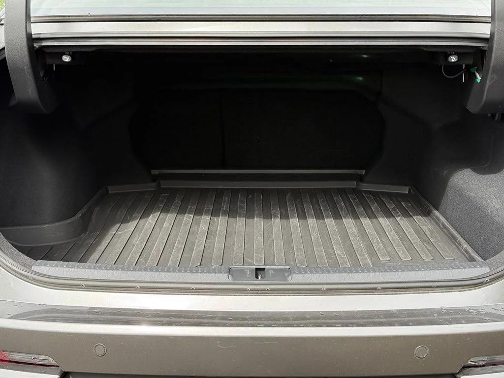 Certified Used 2026  Toyota Platinum image 10