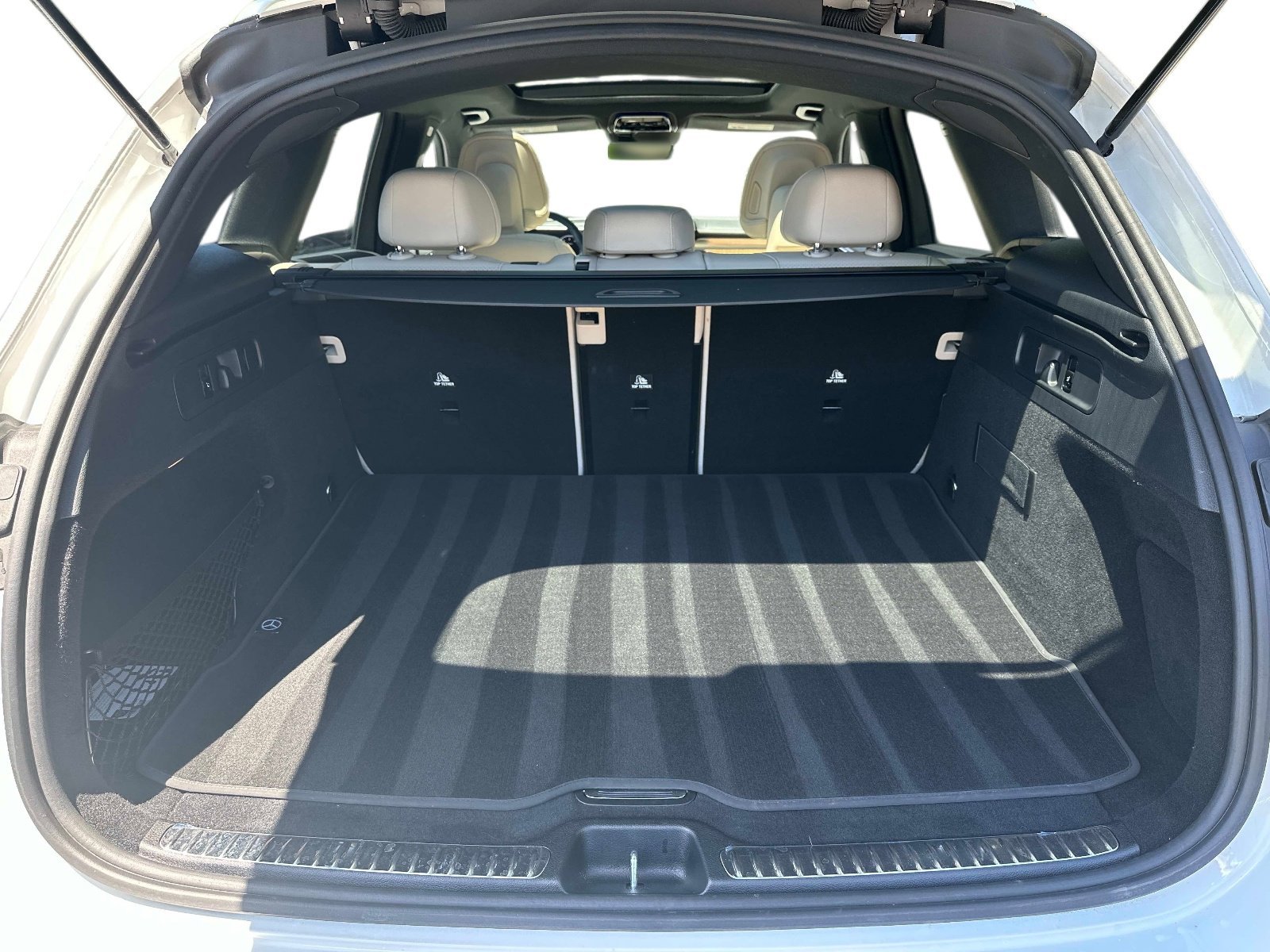 Certified Used 2023 Polar White Mercedes-Benz GLC 300 image 9