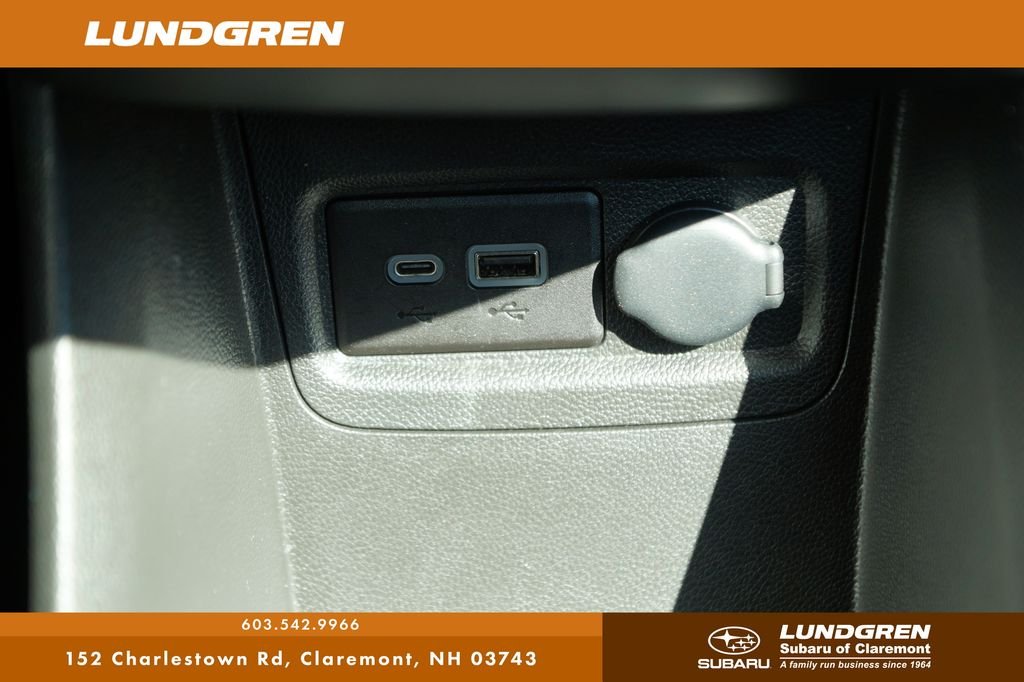 Used 2022 Black Chevrolet LS image 16